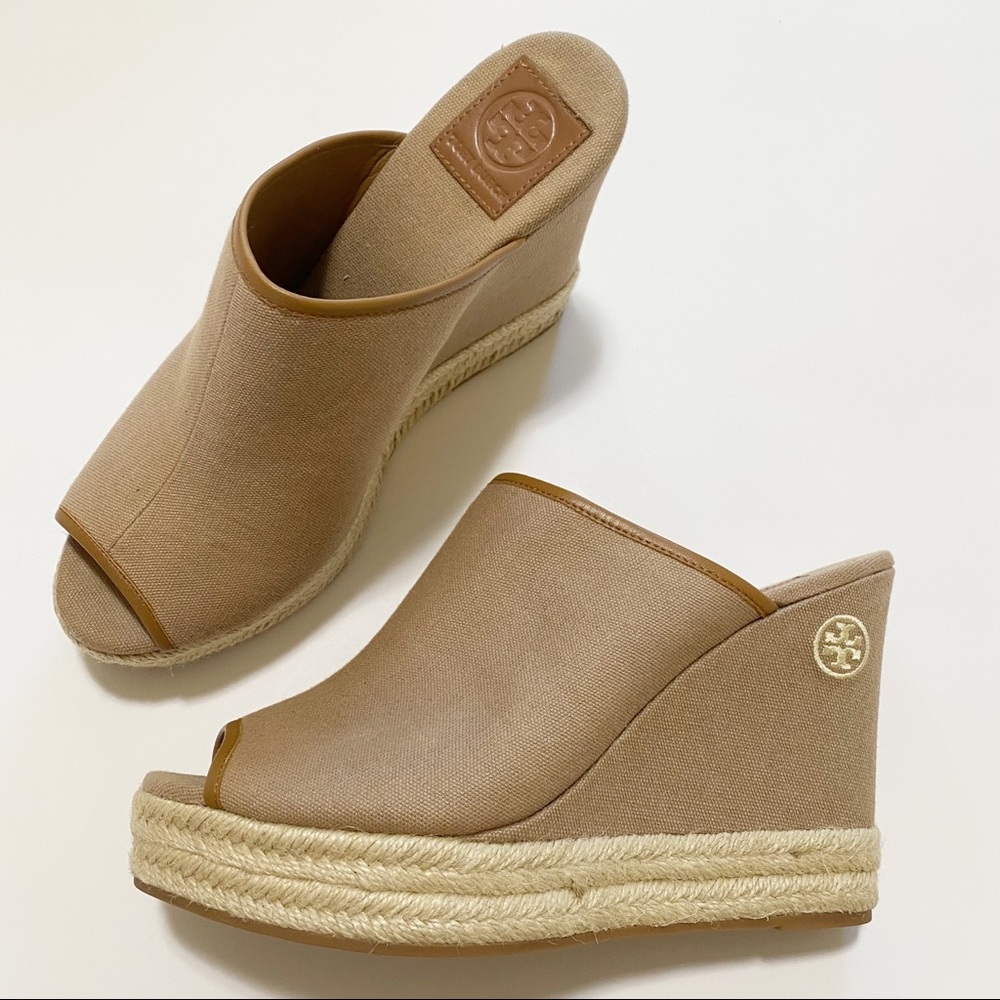 Tory Burch Agatha Canvas Mule Khaki Tan Wedge Sz 9